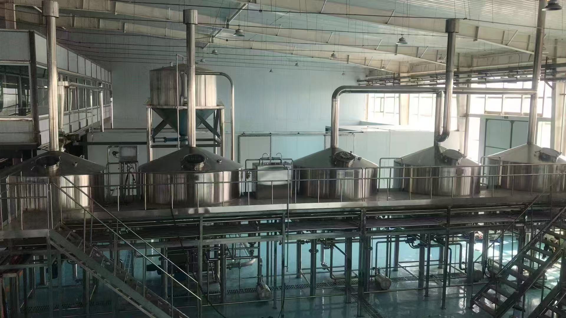 拉萨精酿啤酒设备厂—精酿啤酒设备主要生产工艺与核心技术